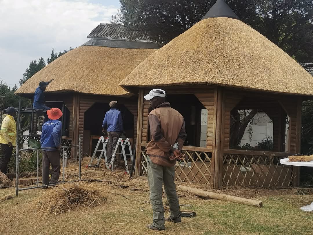 Thatch roof repairs Gauteng